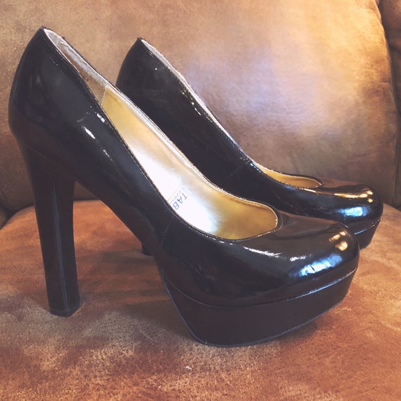 Mossimo Supply Co. Shoes - 🎁 4 for $20 - Mossimo Shiny Black Pumps